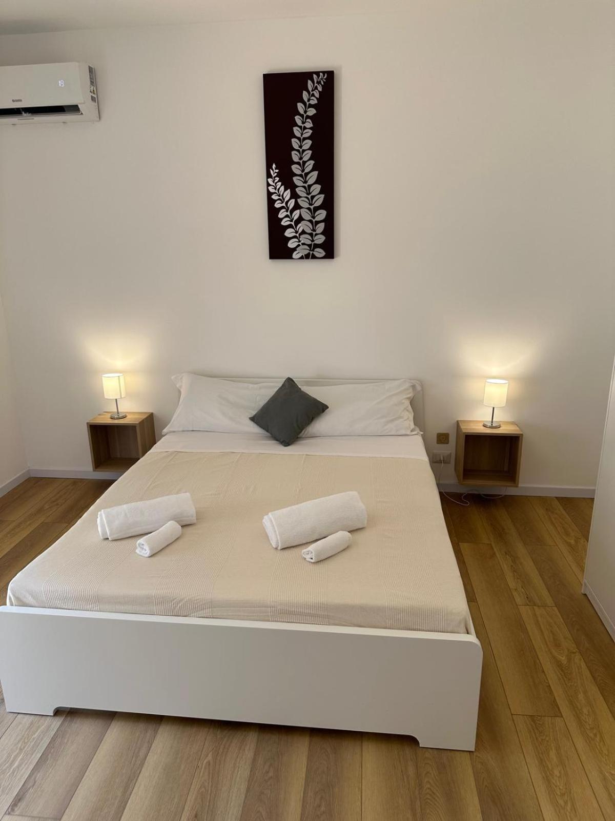 We Home Taormina Center With Parking Exterior foto